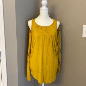 Off the shoulders, long sleeve shirt